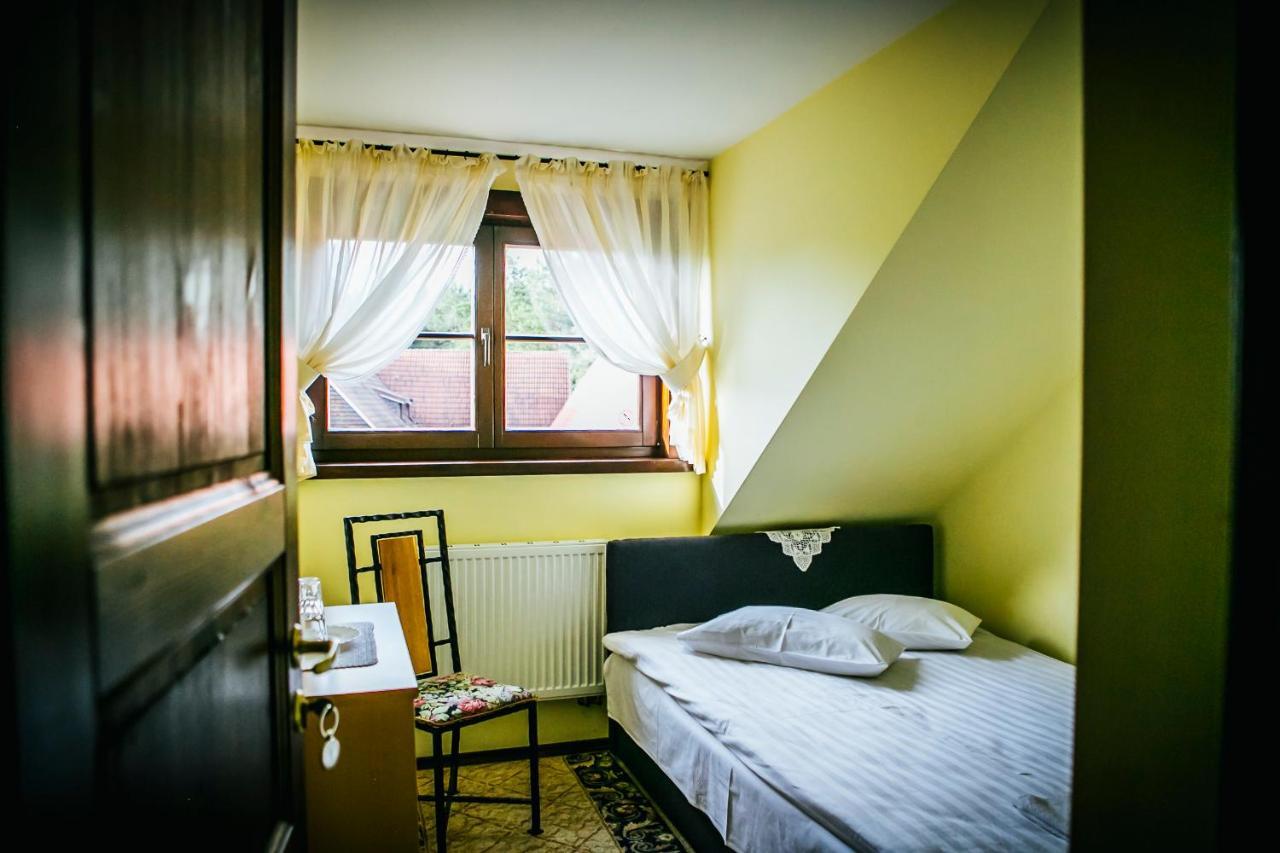 Pirciupio Karcema Hotel Pirciupiai Buitenkant foto